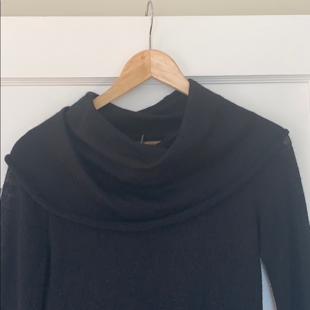 SOLD! BOGO 2/$12 BOGO! ISDA and Co Sweater - Picture 2 of 9